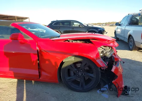 2019 Chevrolet Camaro 2Ss z USA, uszkodzony, nr VIN 1G1FH3D78K0135802